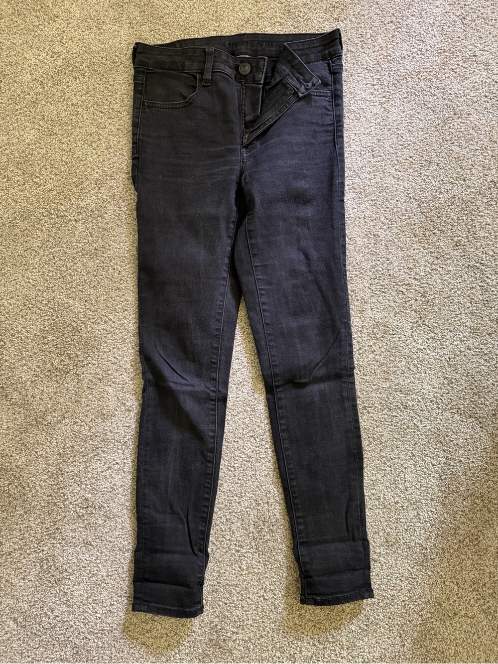 American Eagle Women's Black Stretch Skinny Jeans